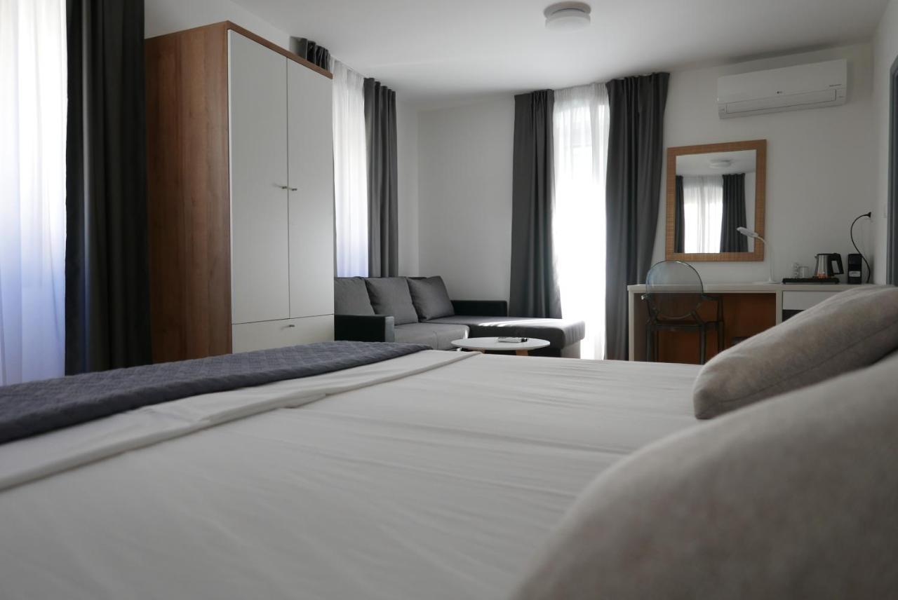 Tri Lava Luxury Living Hotel Split Bagian luar foto